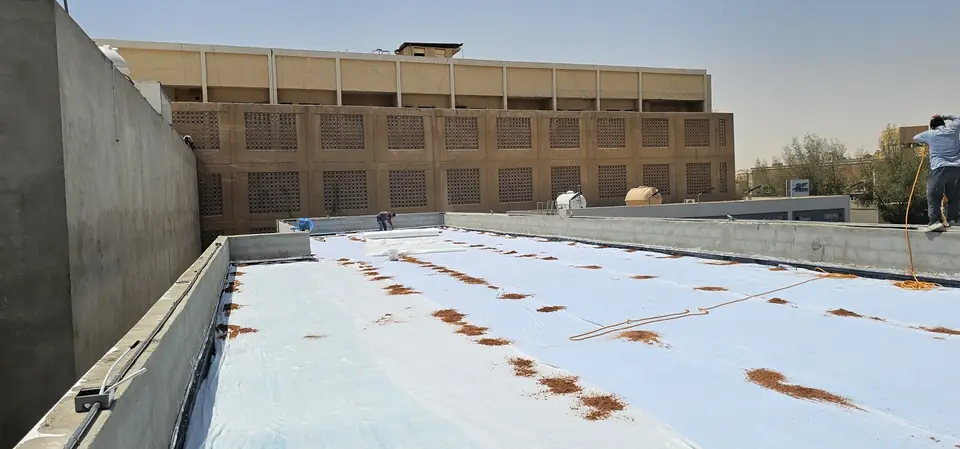 طبقة الجيوتكستايل الواقية فوق العزل